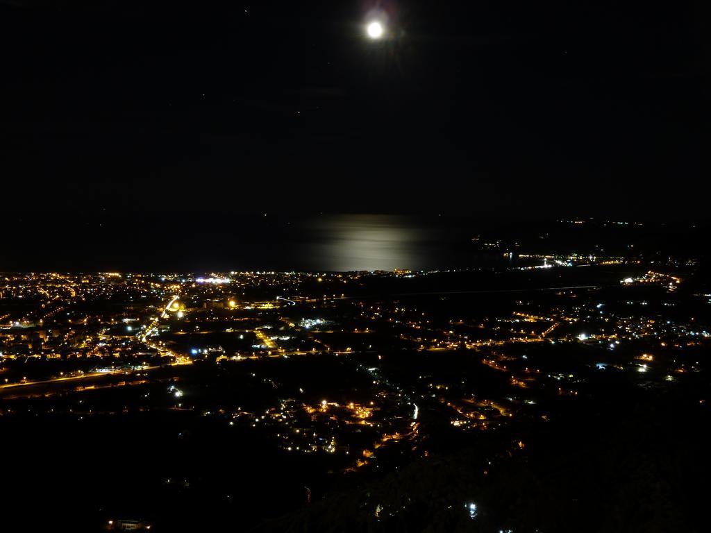 Hotel Ristorante Radar Carrara Kültér fotó