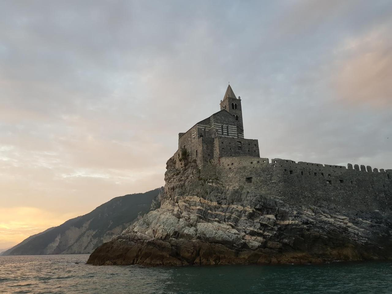 Hotel Ristorante Radar Carrara Kültér fotó